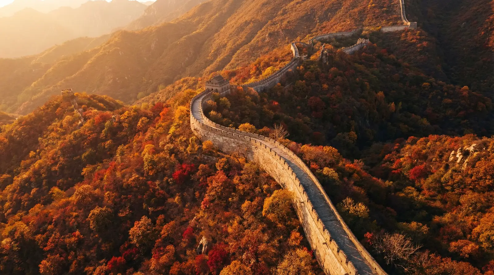 裙子下面是野兽 秋日长城航拍全景